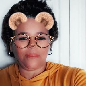 Meet your Posher, Angeletta